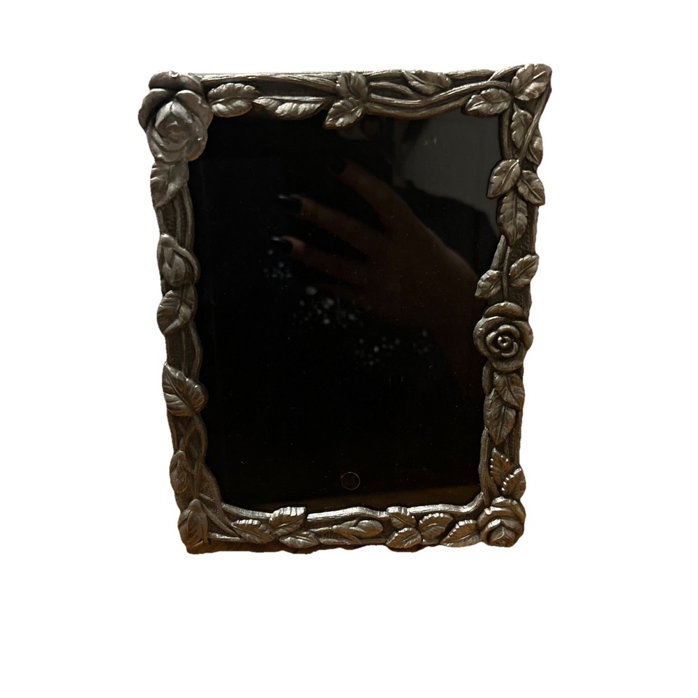 Vintage 90s Metallic Rose Floral Pewter Silver 4x6 Standalone Picture Frame - Picture 5 of 5
